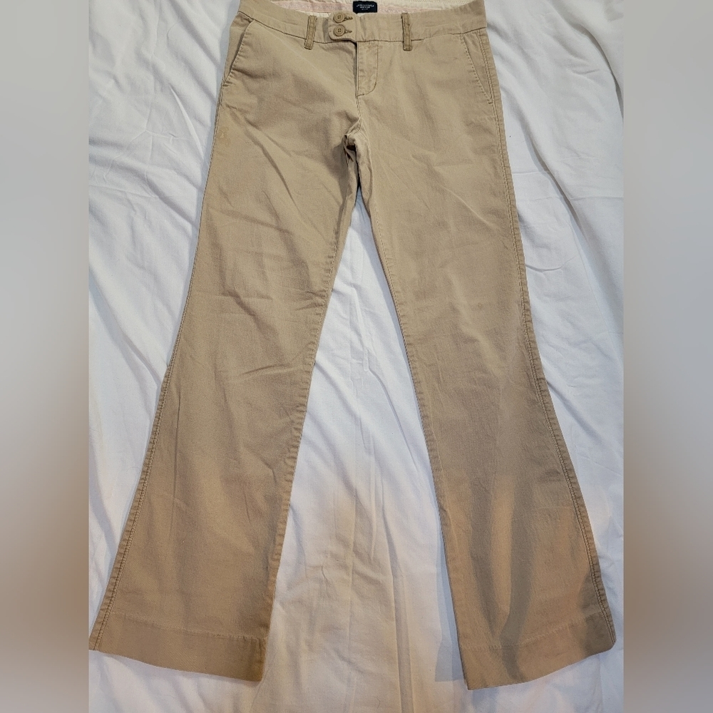 American Eagle Outfitters Khaki Pants Size 8L
